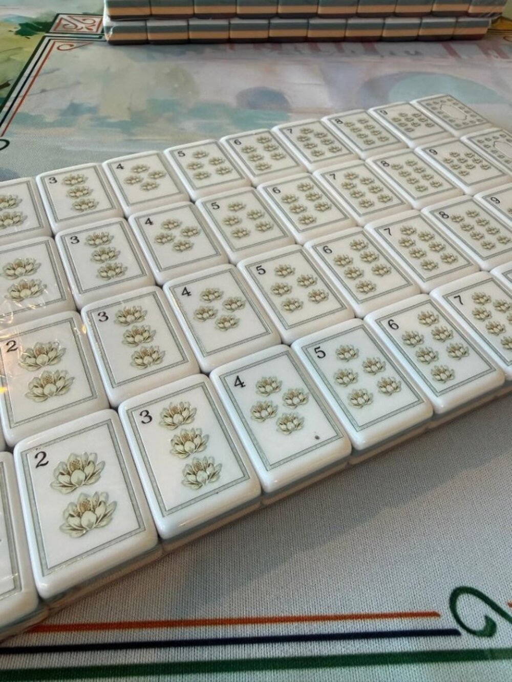 American Mahjong Tiles NEW, Featuring White Lotus as Dots, Tortoise FASTDELIVERY - Picture 3 of 6